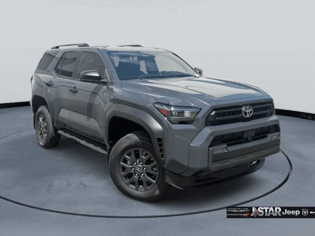 Used 2025 Toyota 4Runner SR5 AWD/4WD image 3