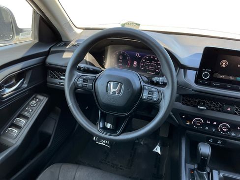 Used 2024 Honda Accord EX image 11