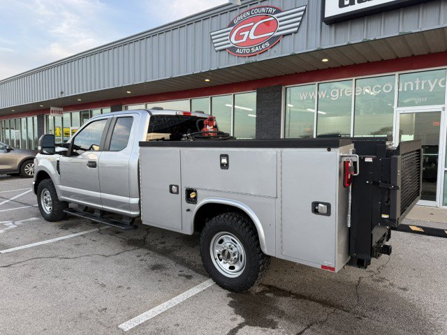 Used 2020 Ford F250 XL w/ Power Equipment Group RWD image 4