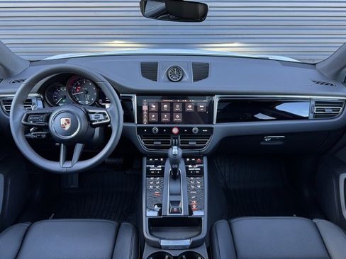 New 2026 Porsche Macan image 16