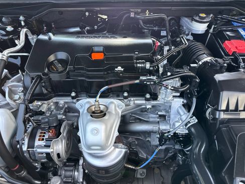 Used 2024 Honda Civic Sport image 38