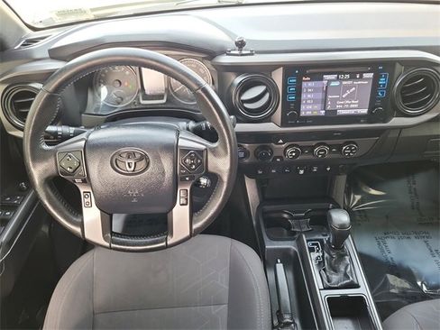 Used 2019 Toyota Tacoma 4x4 Double Cab image 23