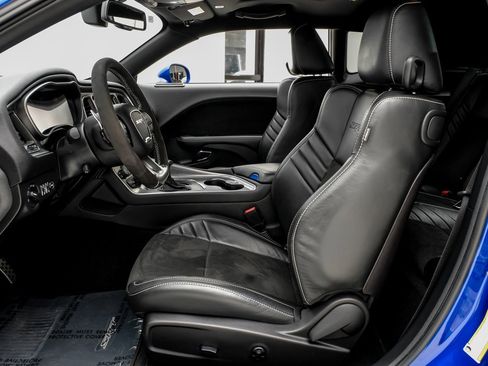 Used 2019 Dodge Challenger SRT Hellcat Redeye image 6