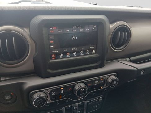 Certified 2020 Jeep Wrangler Unlimited Sport S AWD/4WD image 37