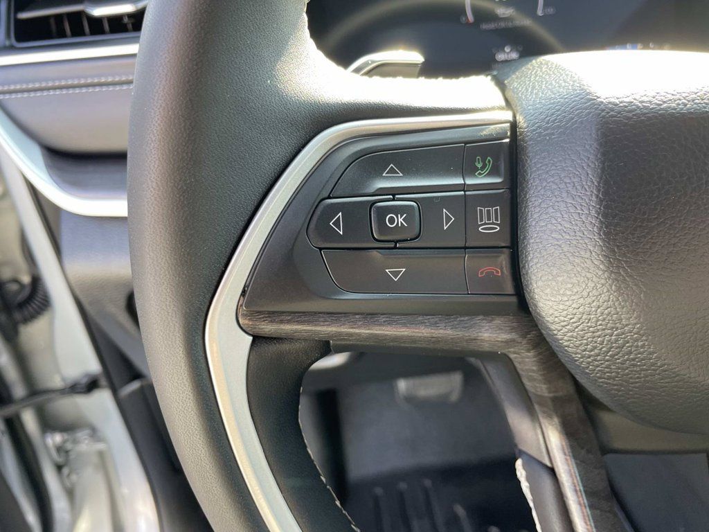 Used 2024 Jeep Grand Cherokee L Limited w/ Black Appearance Package RWD image 46