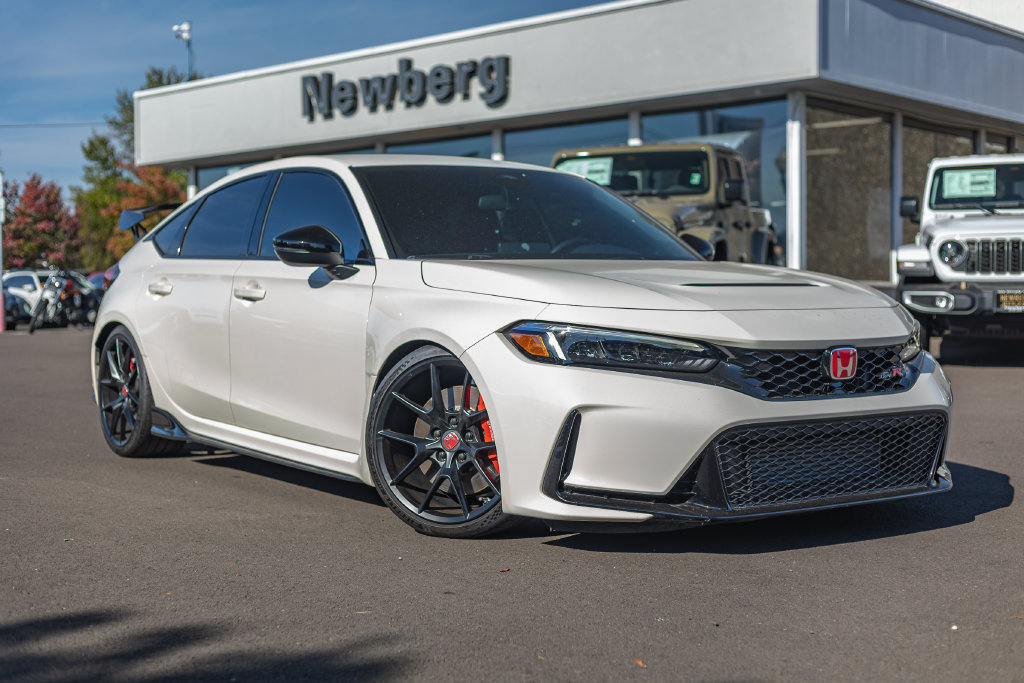 Used 2025 Honda Civic Type R image 1