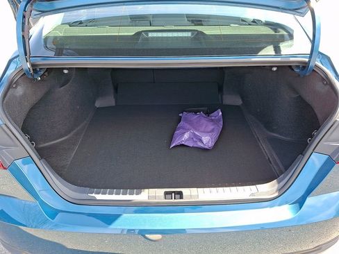 Used 2025 Toyota Camry LE w/ Convenience Package image 27