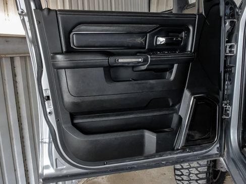 Used 2024 RAM 2500 Limited AWD/4WD image 44
