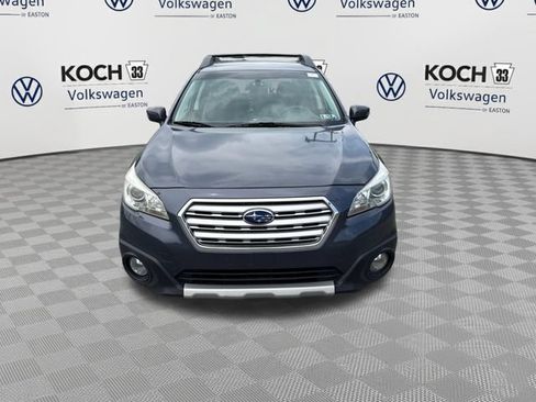 Used 2017 Subaru Outback 2.5i Limited AWD/4WD image 2
