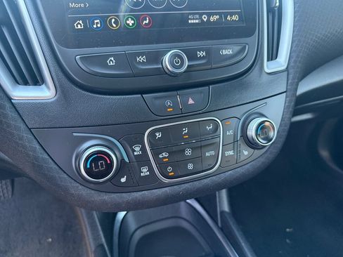 Used 2025 Chevrolet Malibu LT FWD image 17