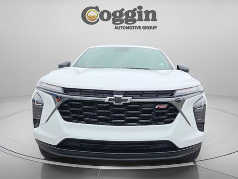 Used 2024 Chevrolet Trax RS w/ Driver Confidence Package image 9