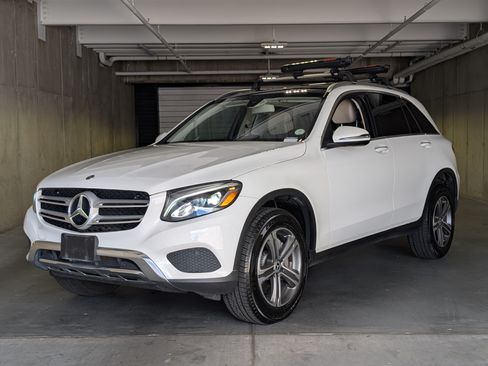 Used 2019 Mercedes-Benz GLC 300 4MATIC image 1