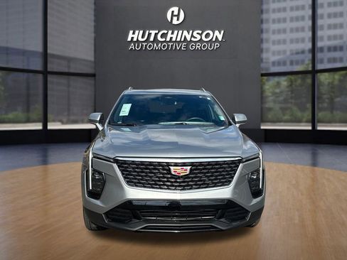 Used 2025 Cadillac XT4 Premium Luxury image 8