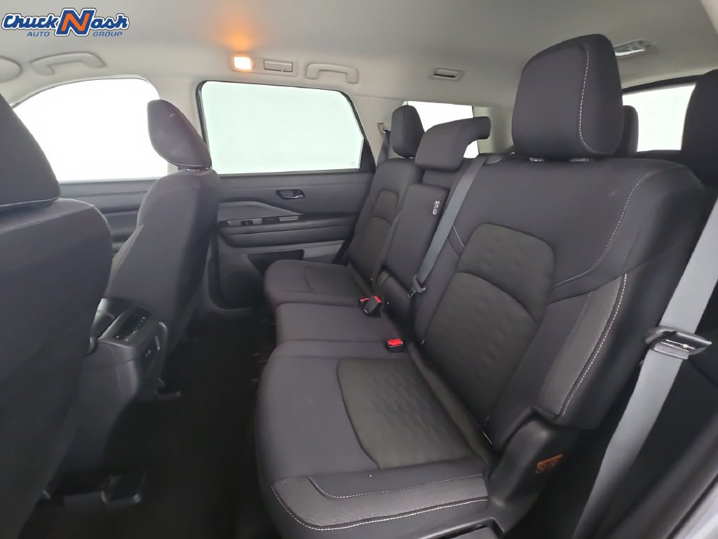 Used 2025 Nissan Pathfinder SV AWD/4WD image 29