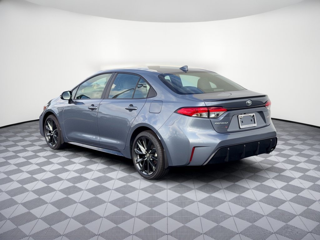 Used 2026 Toyota Corolla SE FWD image 3