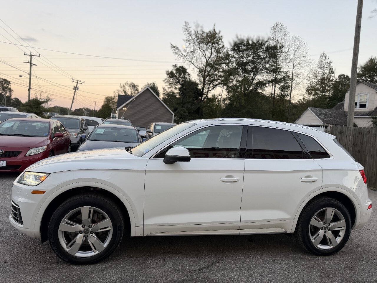 Used 2018 Audi Q5 2.0T Premium Plus w/ Premium Plus Package AWD/4WD image 5