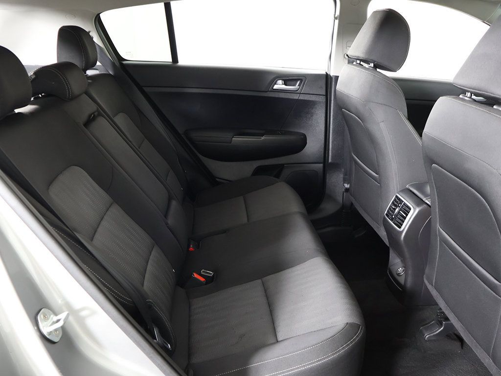 Used 2020 Kia Sportage LX AWD/4WD image 30