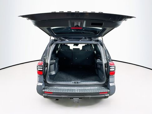 Used 2025 Toyota 4Runner SR5 image 27