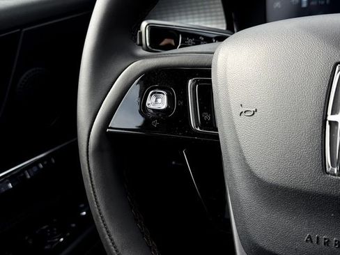 Certified 2024 Lincoln Corsair AWD w/ Equipment Group 101A image 14