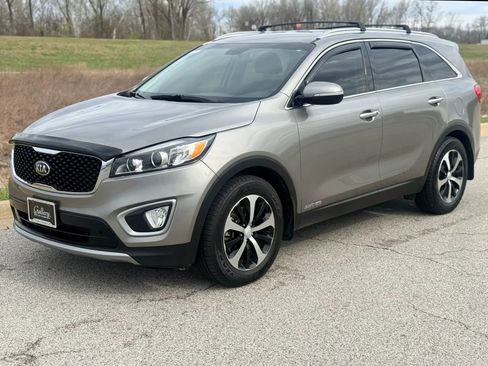 Used 2018 Kia Sorento EX image 10