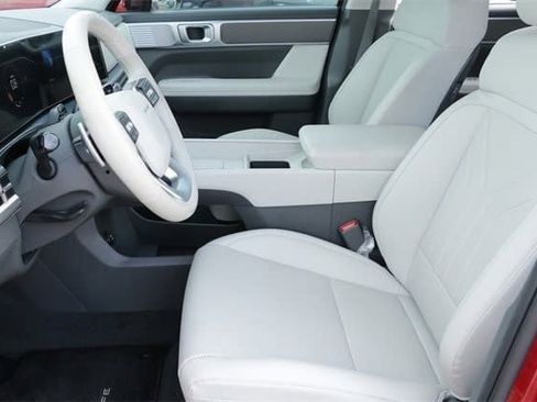 Certified 2025 Hyundai Santa Fe SEL image 10