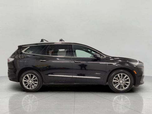 Used 2022 Buick Enclave Avenir w/ Avenir Technology Package AWD/4WD image 12