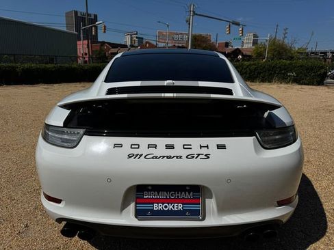 Used 2016 Porsche 911 image 11