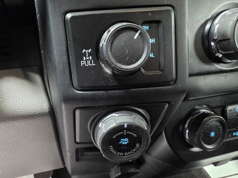 Used 2019 Ford F150 XL w/ Equipment Group 101A Mid AWD/4WD image 13