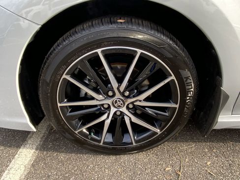 Used 2023 Toyota Camry SE image 19