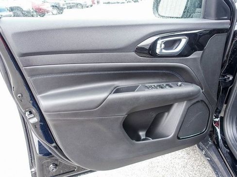 New 2026 Jeep Compass Latitude image 19