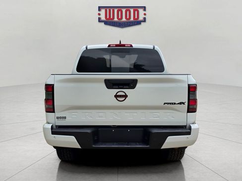 Used 2024 Nissan Frontier PRO-4X w/ Technology Package AWD/4WD image 3
