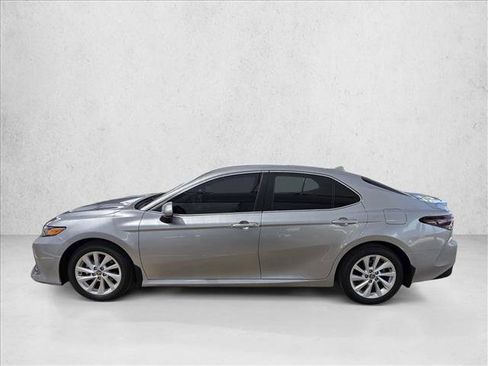 Used 2024 Toyota Camry LE FWD image 8