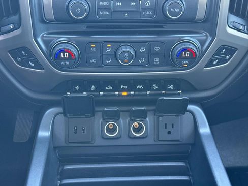 Used 2018 GMC Sierra 1500 Denali w/ Denali Ultimate Package AWD/4WD image 11