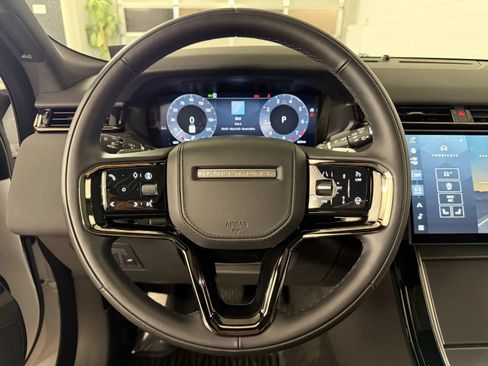 Used 2026 Land Rover Range Rover Velar S AWD/4WD image 21