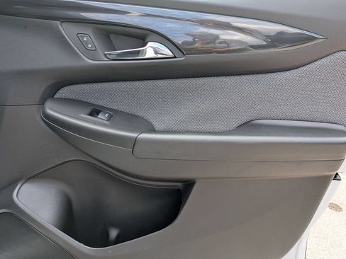 Used 2025 Chevrolet TrailBlazer LT AWD/4WD image 31