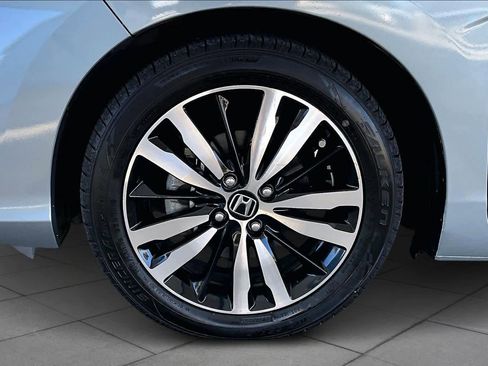 Used 2020 Honda Fit EX image 9