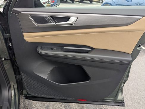 New 2026 Volkswagen Atlas Cross Sport SE image 32