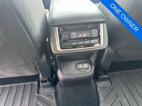 Used 2020 Subaru Ascent Premium w/ Sport Package AWD/4WD image 27