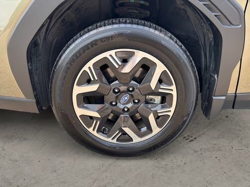 Certified 2025 Subaru Forester Premium AWD/4WD image 9