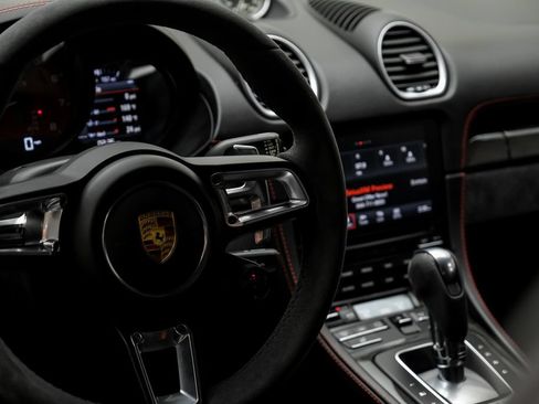 Used 2019 Porsche 718 Cayman GTS RWD image 24