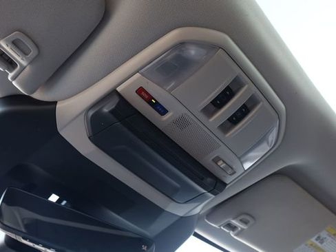Used 2023 Subaru Ascent Touring AWD/4WD image 22
