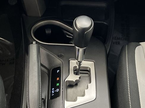 Used 2018 Toyota RAV4 XLE image 20