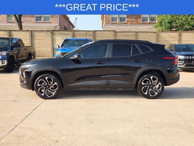 Used 2025 Chevrolet Trax RS w/ Driver Confidence Package FWD image 12