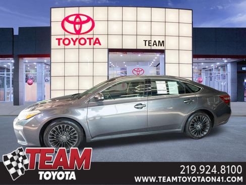 Used 2016 Toyota Avalon Touring FWD image 1