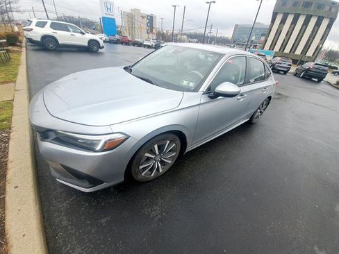 Used 2024 Honda Civic EX image 8