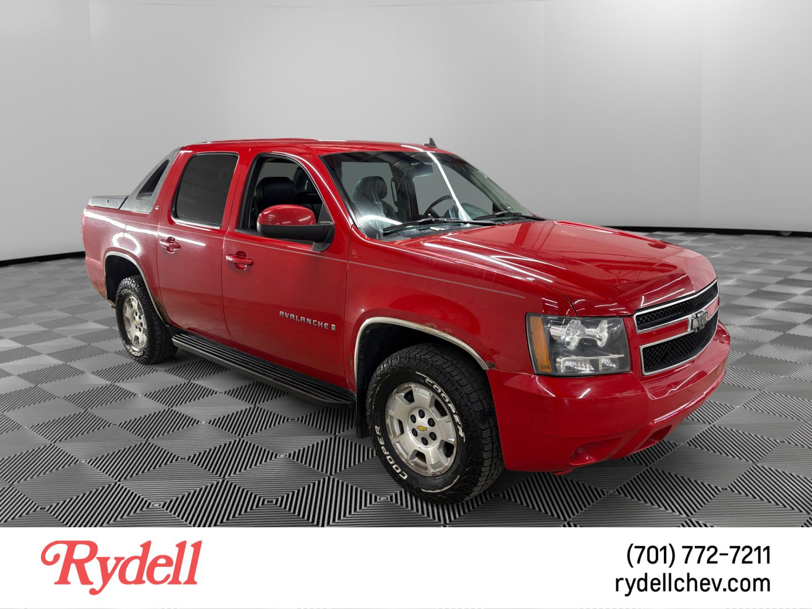 Used 2009 Chevrolet Avalanche LT w/ Luxury Package AWD/4WD image 7