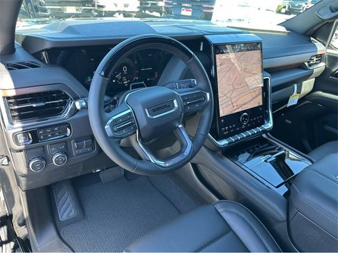 New 2026 GMC Yukon XL Denali w/ Denali Reserve Package image 24