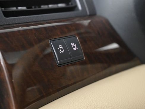 Used 2014 Nissan Quest LE image 23