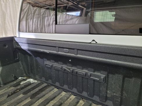 Used 2021 GMC Sierra 2500 Denali w/ Technology Package image 33