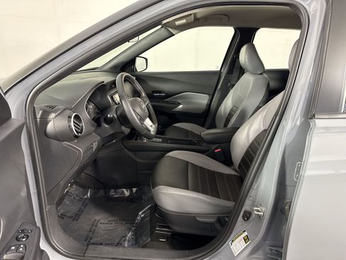 Certified 2023 Nissan Kicks SR w/ SR Premium Package image 5